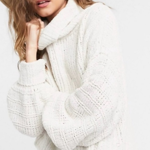 🆕Free People Cowl-Neck Knit Sweater in Vanilla Bean - Picture 4 of 8